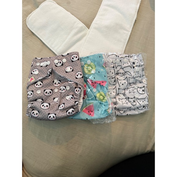 Littles & Bloomz Cloth Diaper Nappy Lot (3) + 2 Inserts NEW Reusable One Size - Picture 2 of 3